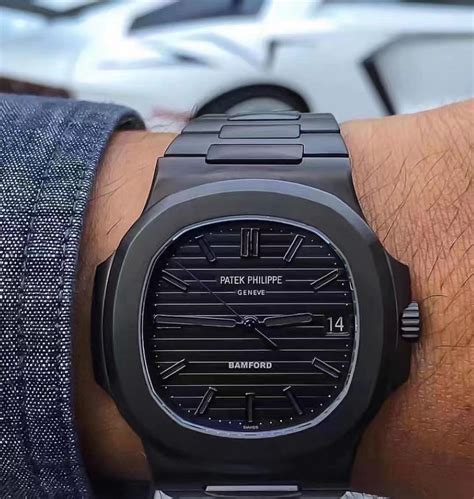 patek philippe nautilus moonphase all black